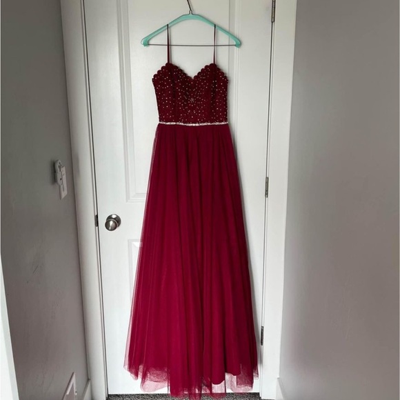 Jodi Kristopher Prom Dress - Picture 3 of 9